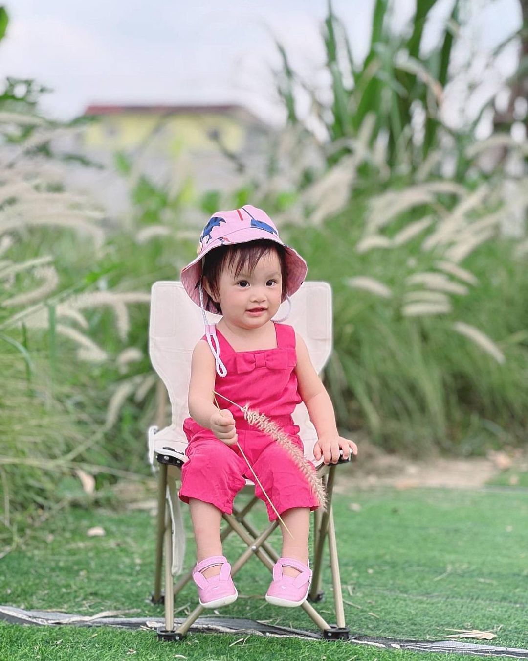 ลูกสาวต๊ะ บอยสเก๊าท์