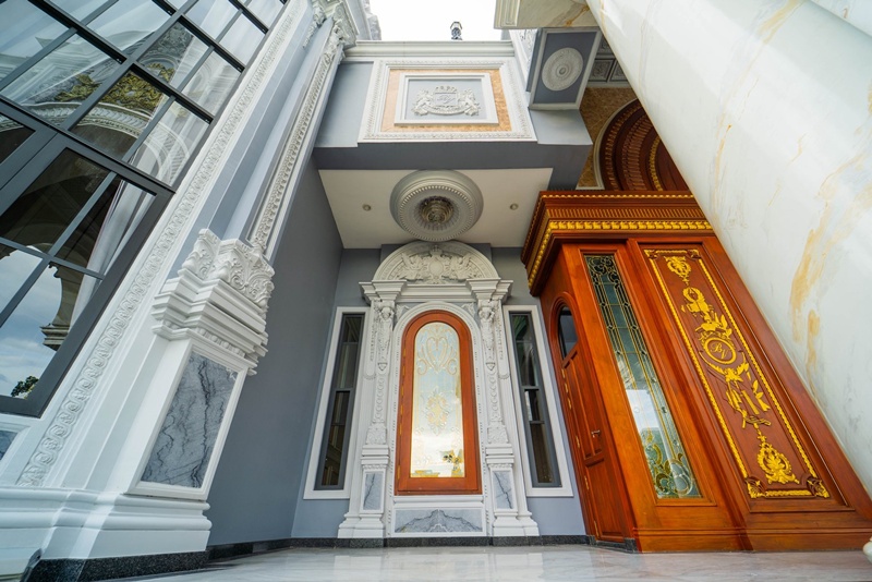 คฤหาสน์หรู