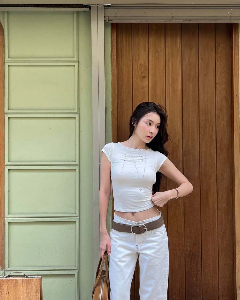 กระปุก พลอยนิรา