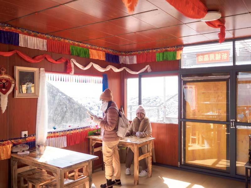 ภูเขาหิมะสือข่า Shika Snow Mountain