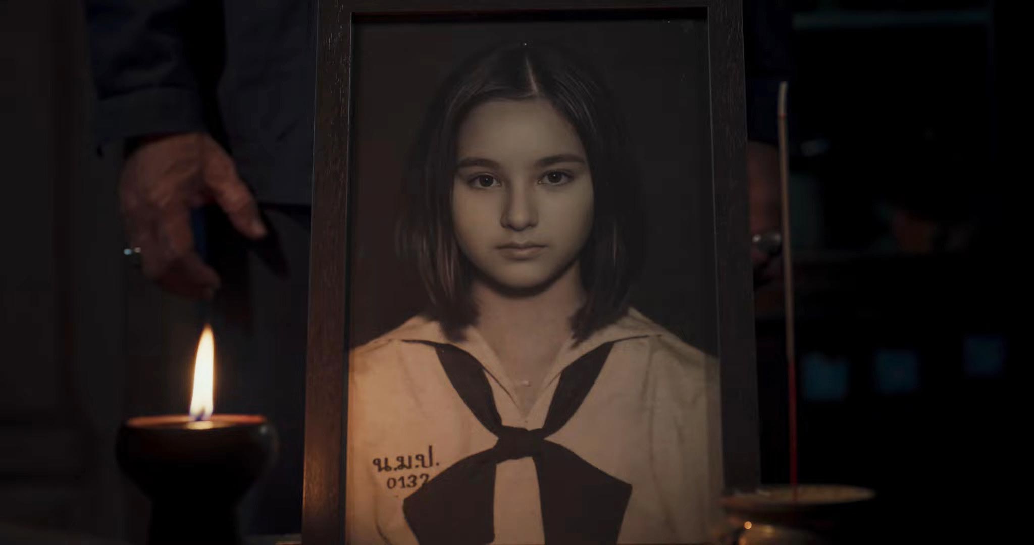 รูปหน้าศพของ แย้ม ในถ้ำลึกลับกลางป่า หนัง ธี่หยด 3 