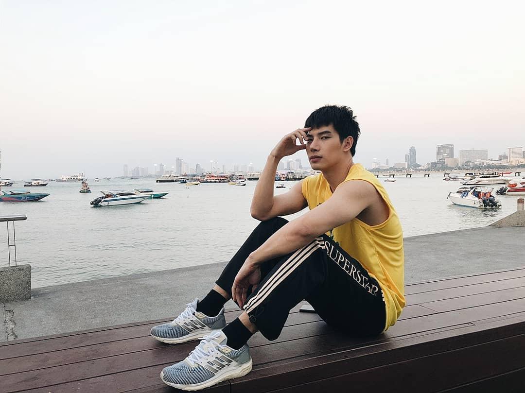 แม็กซ์ ณัฐพล