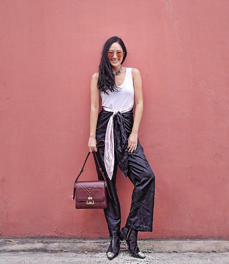 ออม นวดี