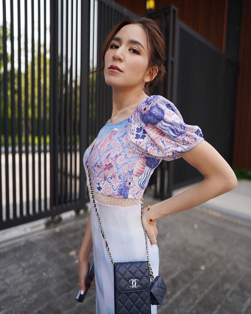 พลอย ชิดจันทร์