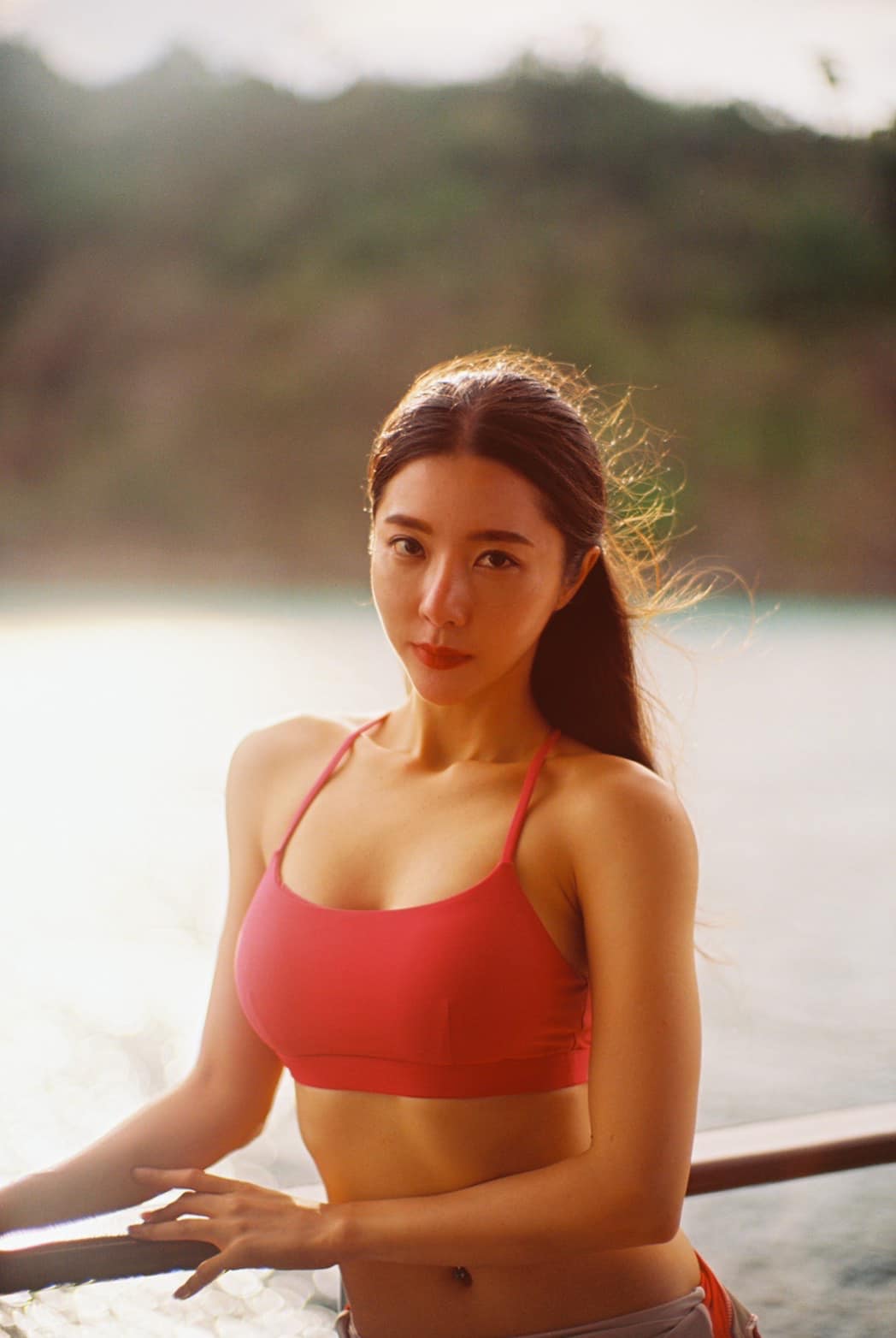 เนย วรัฐฐา