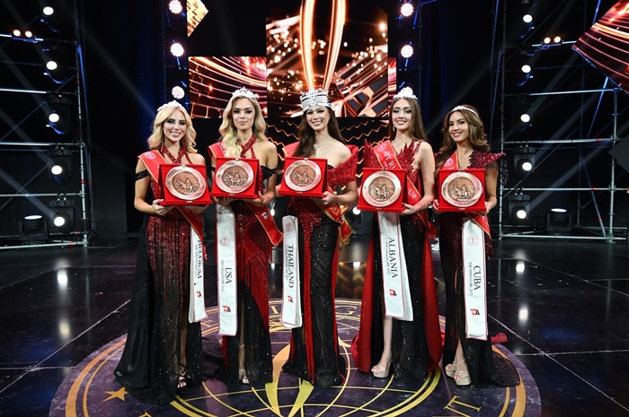 เฌอเอม ชญาธนุส สร้างประวัติศาสตร์ คว้ามง The Miss Globe 2025 มงแรกไทยรอบ 100 ปี