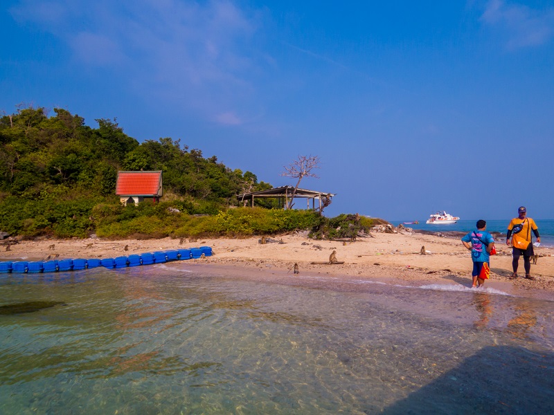 หาดเกล็ดแก้ว ที่เที่ยวชลบุรี