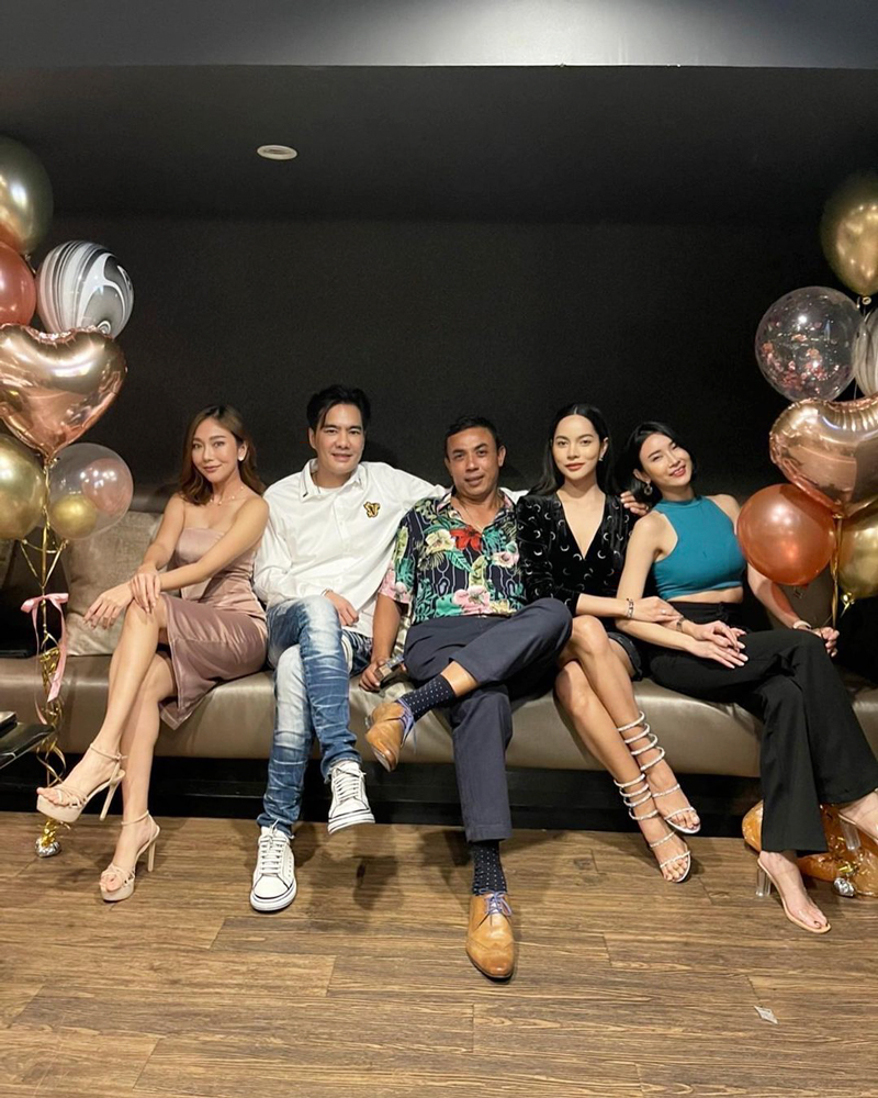 เคลลี่ ธนะพัฒน์