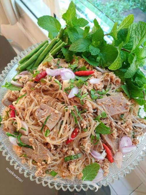 ลาบวุ้นเส้น