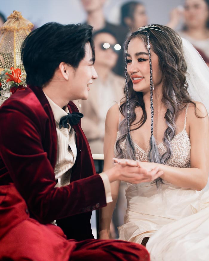 กระแต โตชิ หมั้น