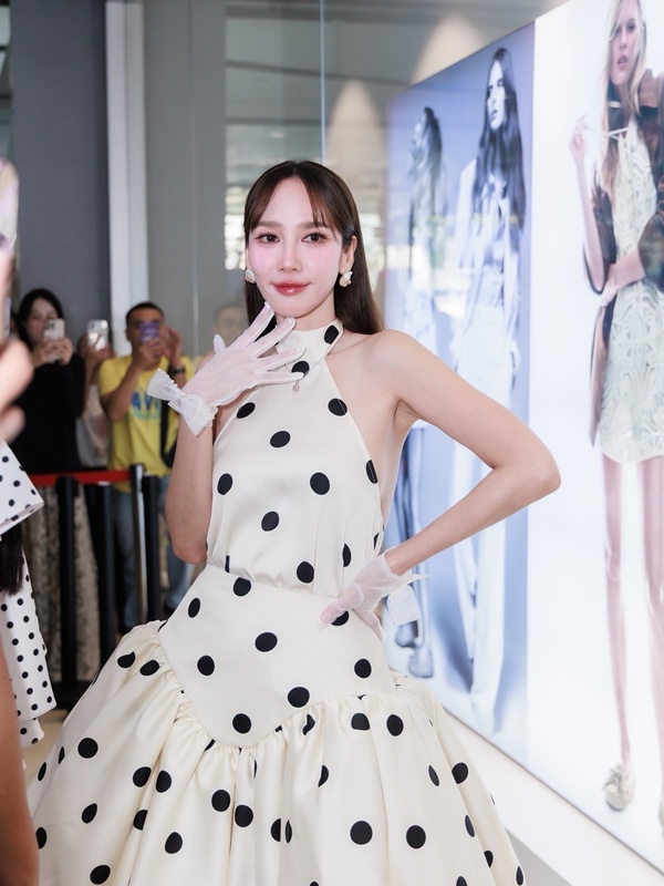 อั้ม พัชราภา หวิดเป็นลมกลางวงสัมภาษณ์