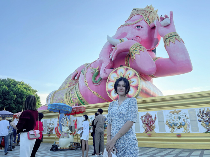 เอ๋ มิรา