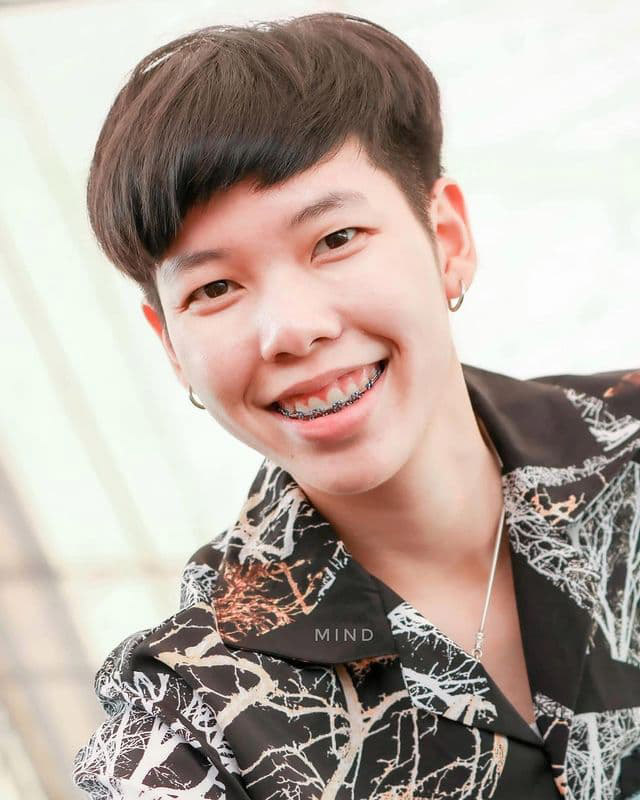 นักร้องลูกทุ่งชาย