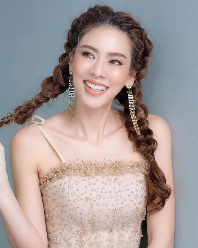 เอ๋ พรทิพย์
