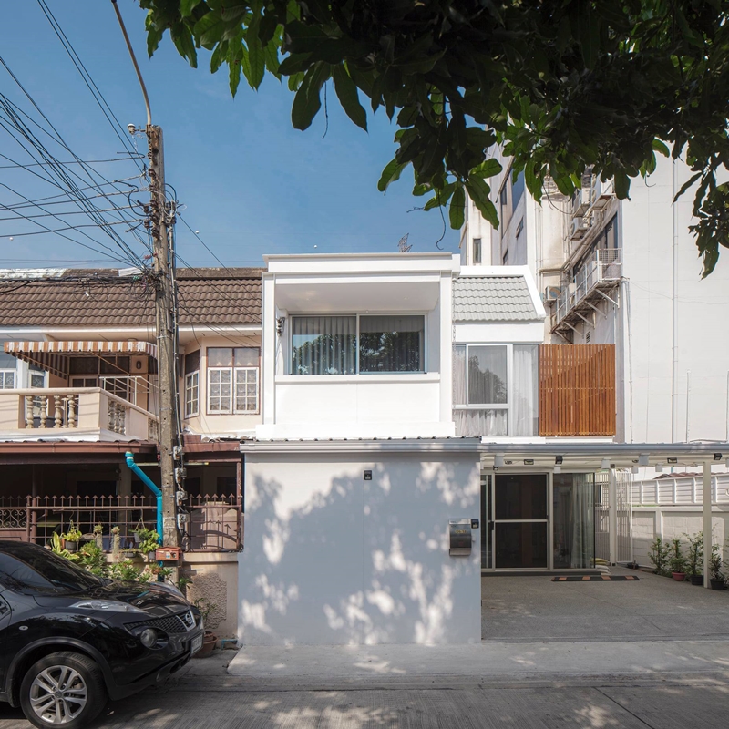 รีโนเวททาวน์เฮ้าส์ 2 ชั้น