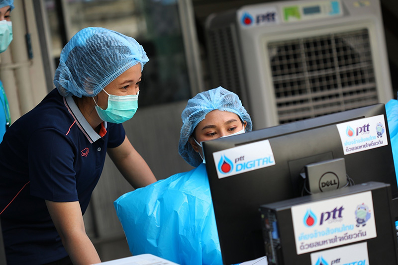 กทม. จับมือ ปตท. จัดหน่วยฉีดวัคซีนเคลื่อนที่ รุกคลัสเตอร์ใหญ่-พื้นที่เสี่ยง