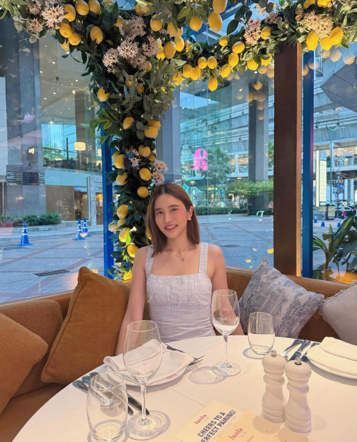 ประวัติ คะน้า ริญญารัตน์ นักแสดงสาวสวย ดีกรีความเก่งไม่ธรรมดา