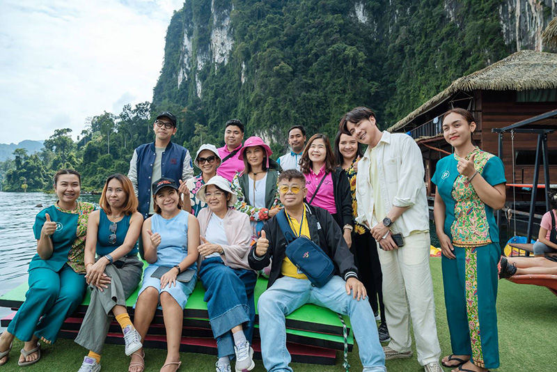 ล่องเรือชมเขื่อนรัชชประภา