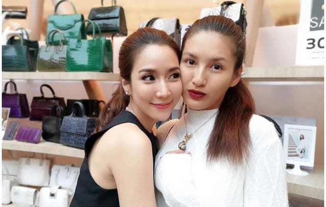 นก อุษณีย์