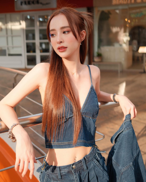 เกรซ ฐิตารีย์ ประวัติ