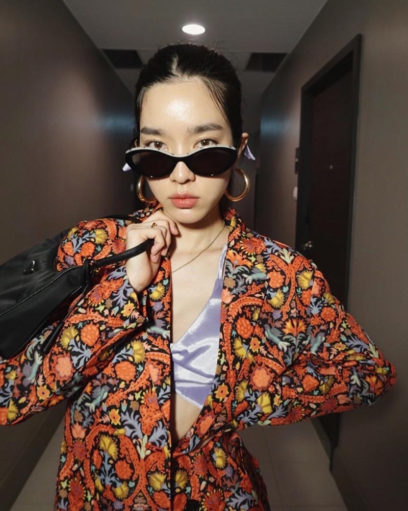 โม มนชนก