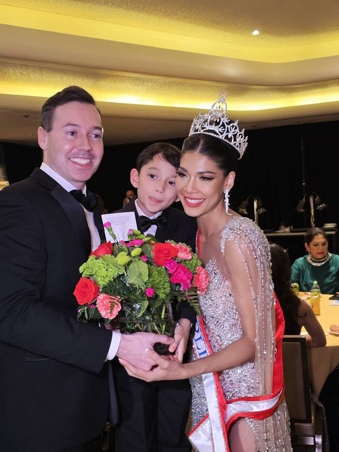  แซมมี่ ชนิตา คว้ามง Mrs. World 2025 