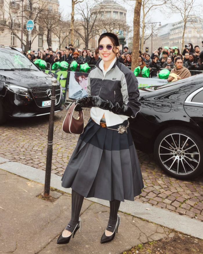 ชมพู่ อารยา