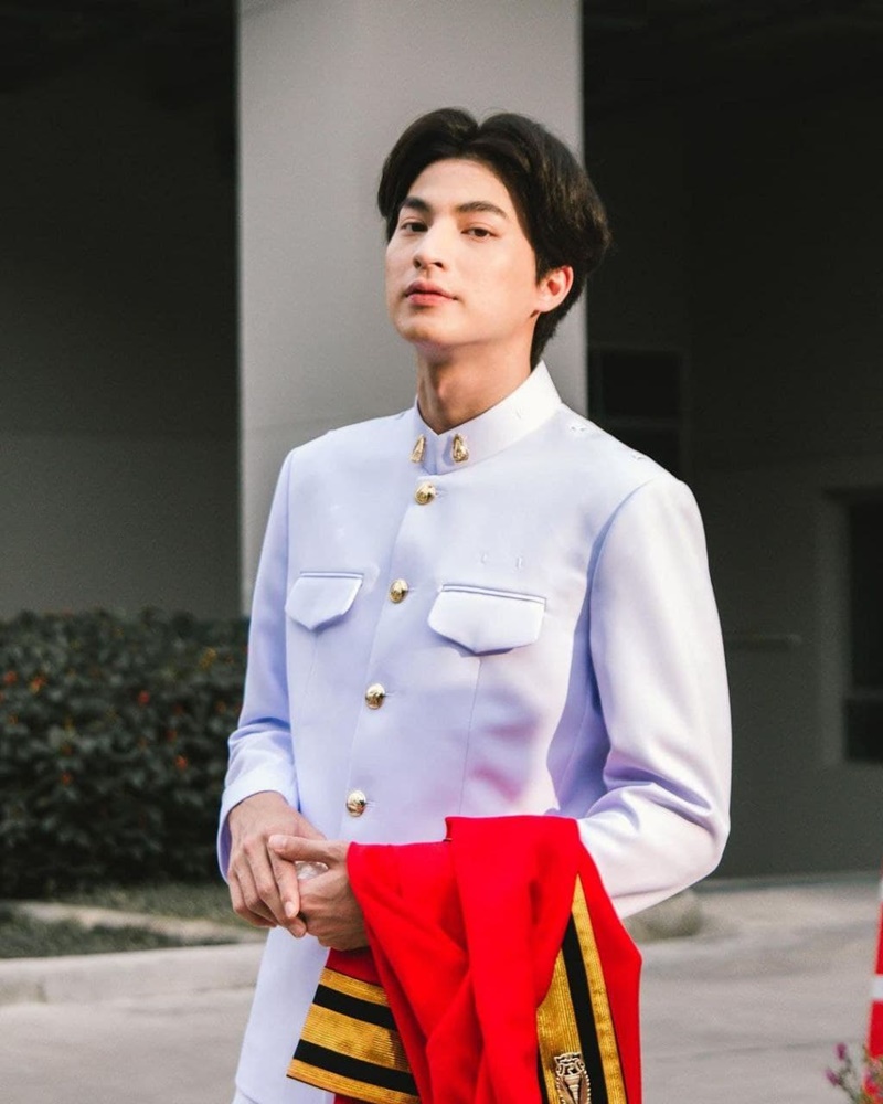 กลัฟ คณาวุฒิ