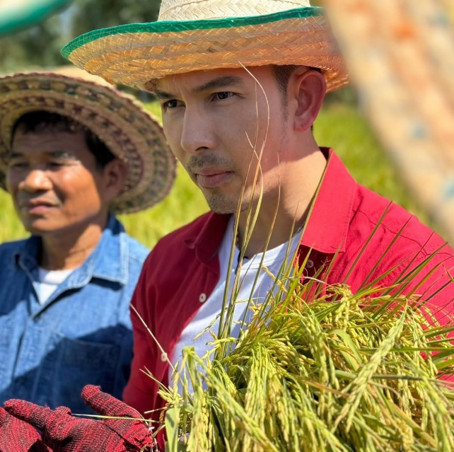 อั้ม อธิชาติ ประวัติพระเอกหนุ่มหล่อกล้ามโต อดีตหวานใจ นัท มีเรีย