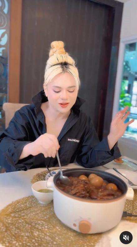 เอ ศุภชัย ขายอาหาร คนรีวิวบอกแพง