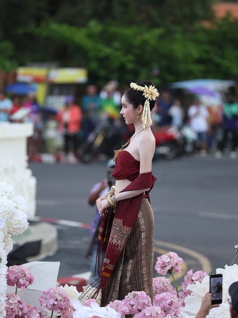 โยชิ รินรดา