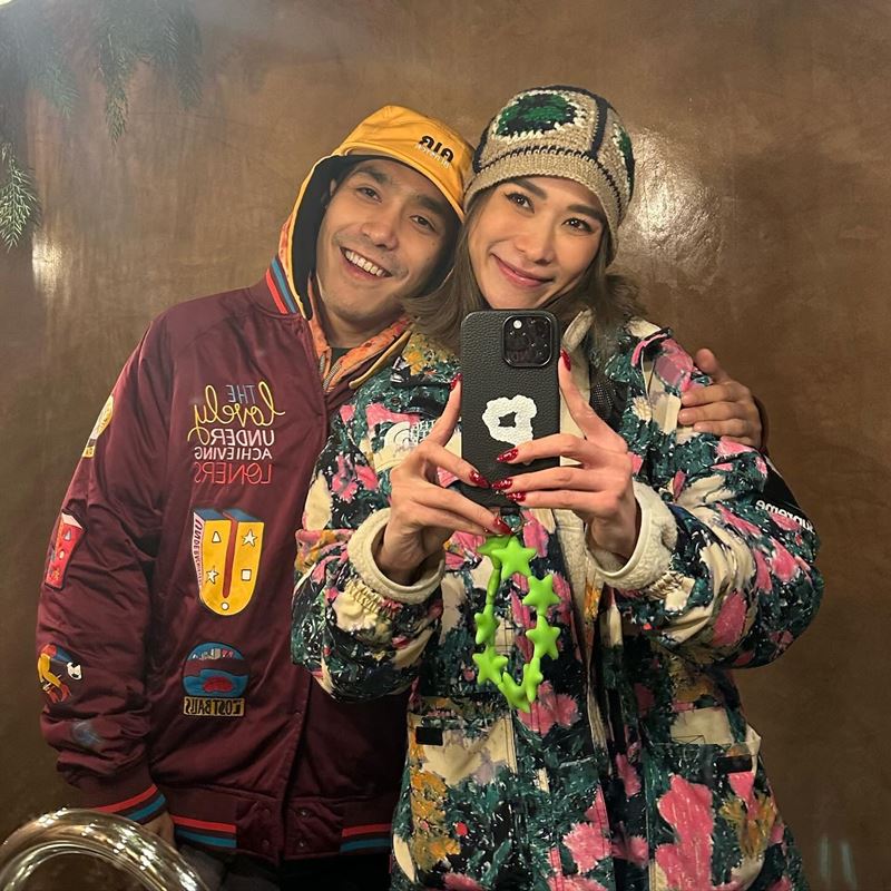 พลอย โต้ง 