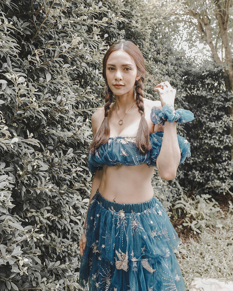 อุ้ม ลักขณา