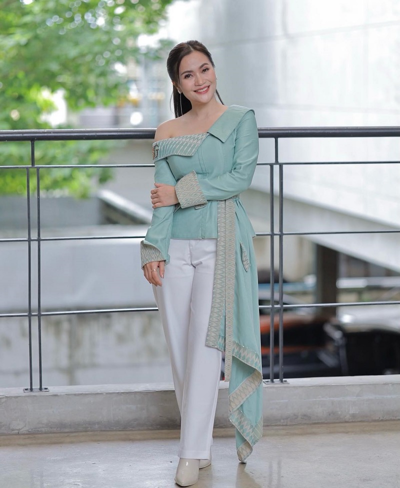 ก้านตอง ทุ่งเงิน ประวัติ