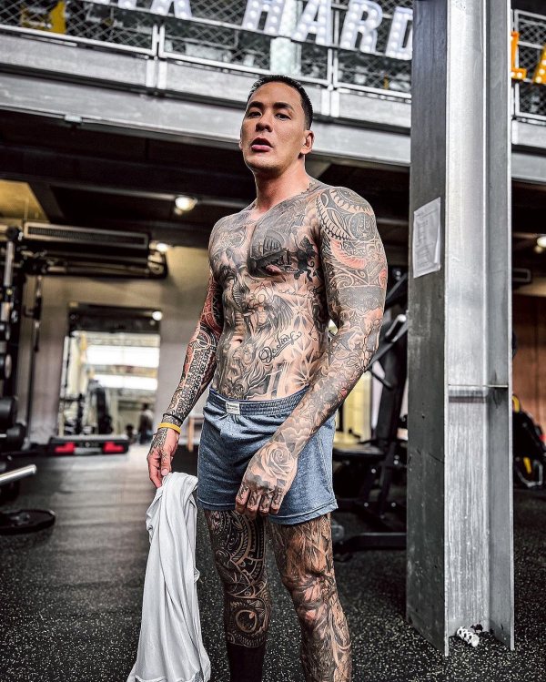 รอยสัก แทค ภรัณยู