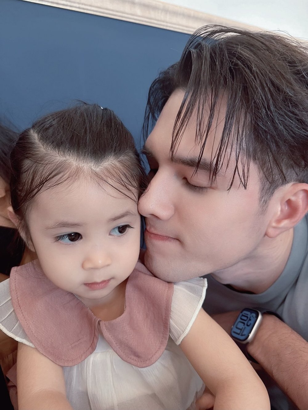 มิกค์ ทองระย้า โพสต์ล่าสุดประกาศสถานะหัวใจ 4 ห้อง อยู่กับสาวคนนี้... หลังโดนโยง พระเอก ม.