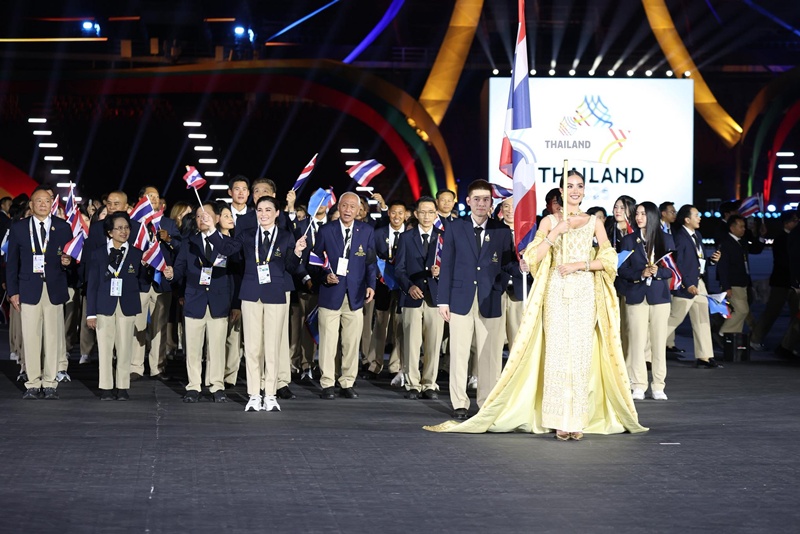 โอปอล สุชาตา ลุคพิธีเปิดซีเกมส์ 2025