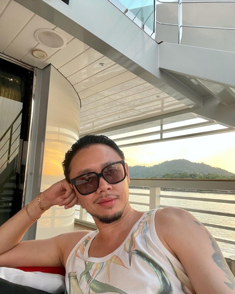 ขันเงิน ไทเทเนียม