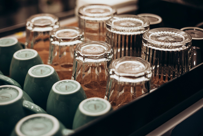 วิธีเก็บแก้วให้เหมาะกับบ้าน