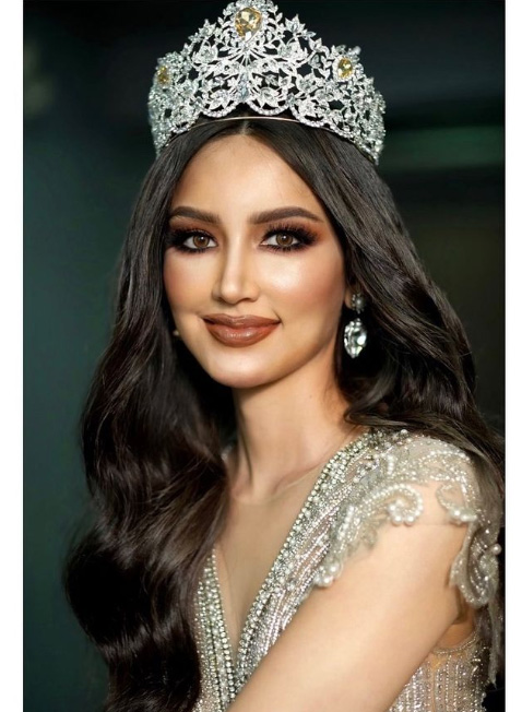 น้องฉัตร ช่างแต่งหน้า