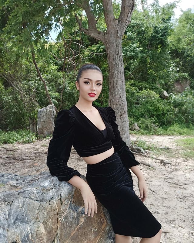 ทีน่า อซุนทีน่า