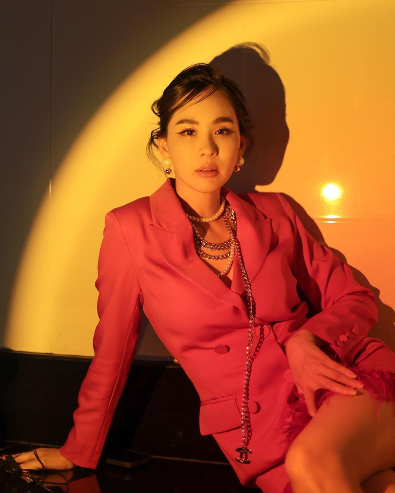 นุ้ย สุจิรา