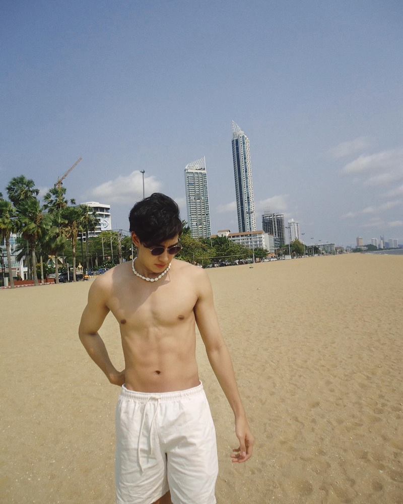 เชลล์ ธกฤต