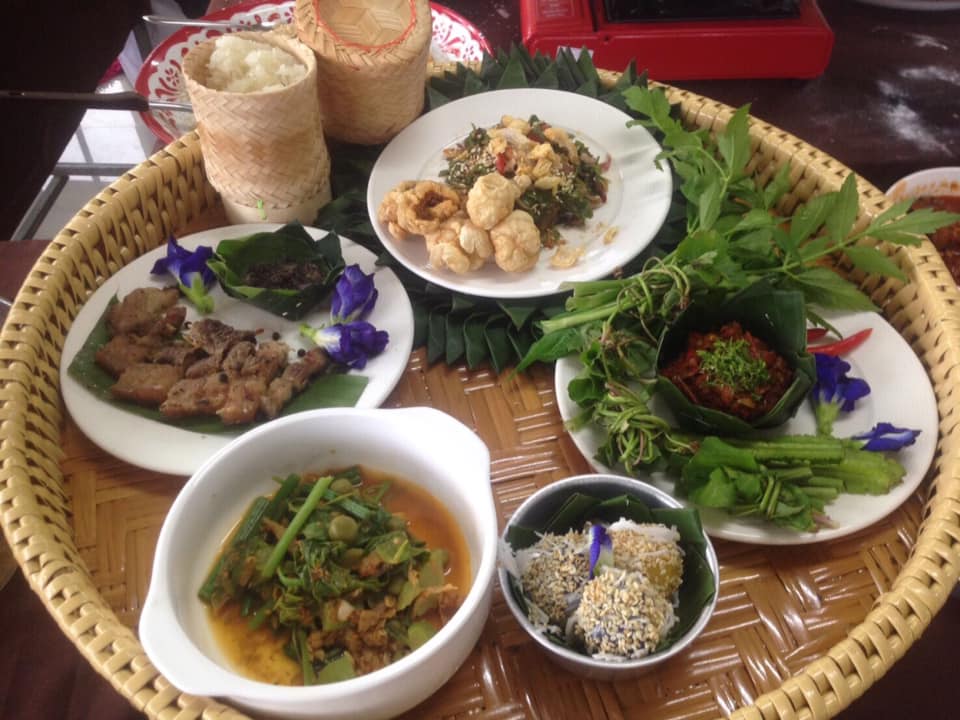 ม่อนดอยลาง อาหาร