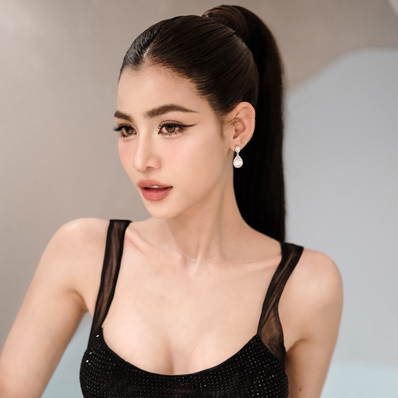 แบม ไพลิน VS ซี จากโพสต์รักร้าว