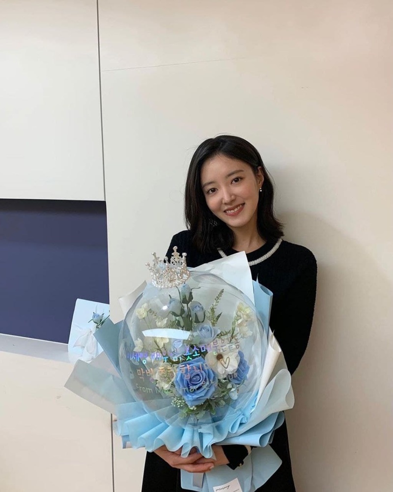 อีเซยอง lee se young