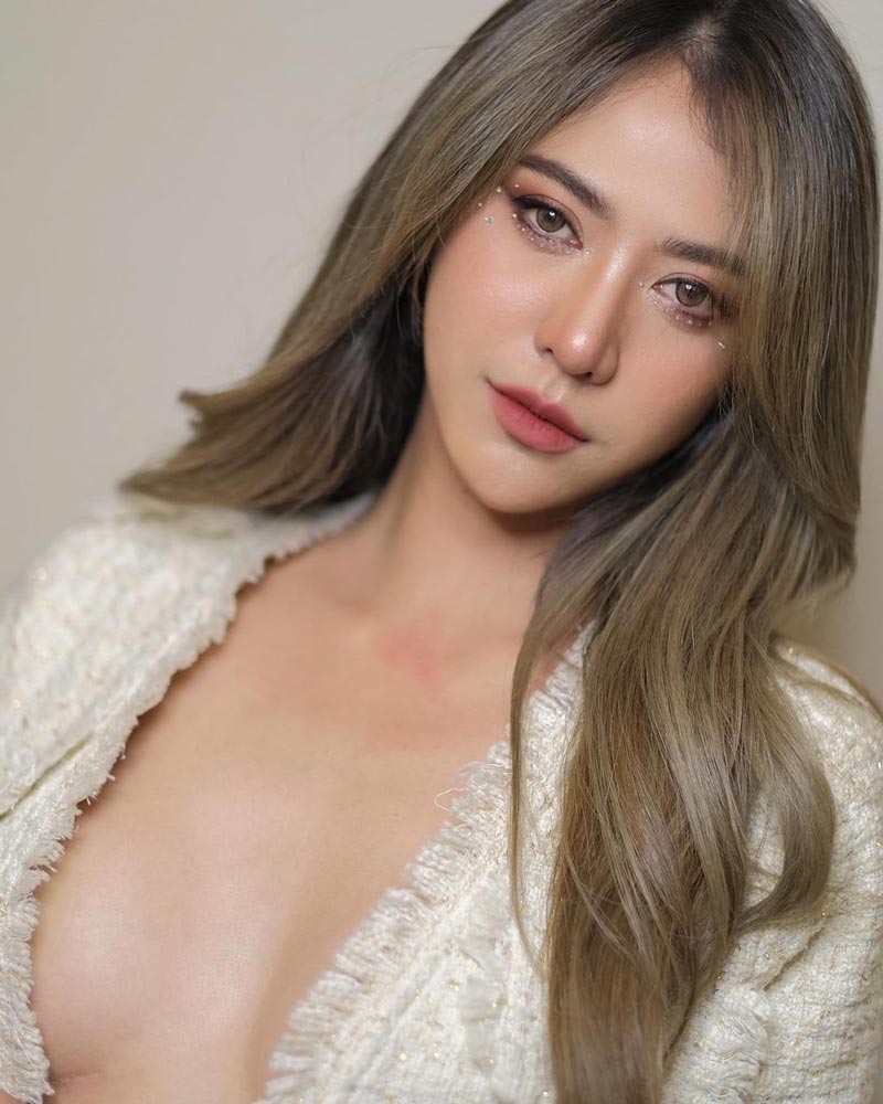 น้ำหวาน รักษ์ณภัค