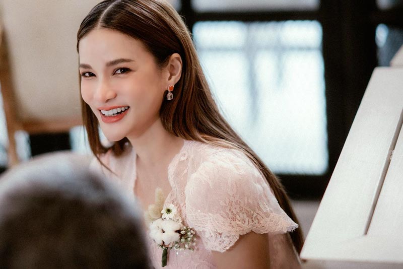 แพรว คณิตกุล