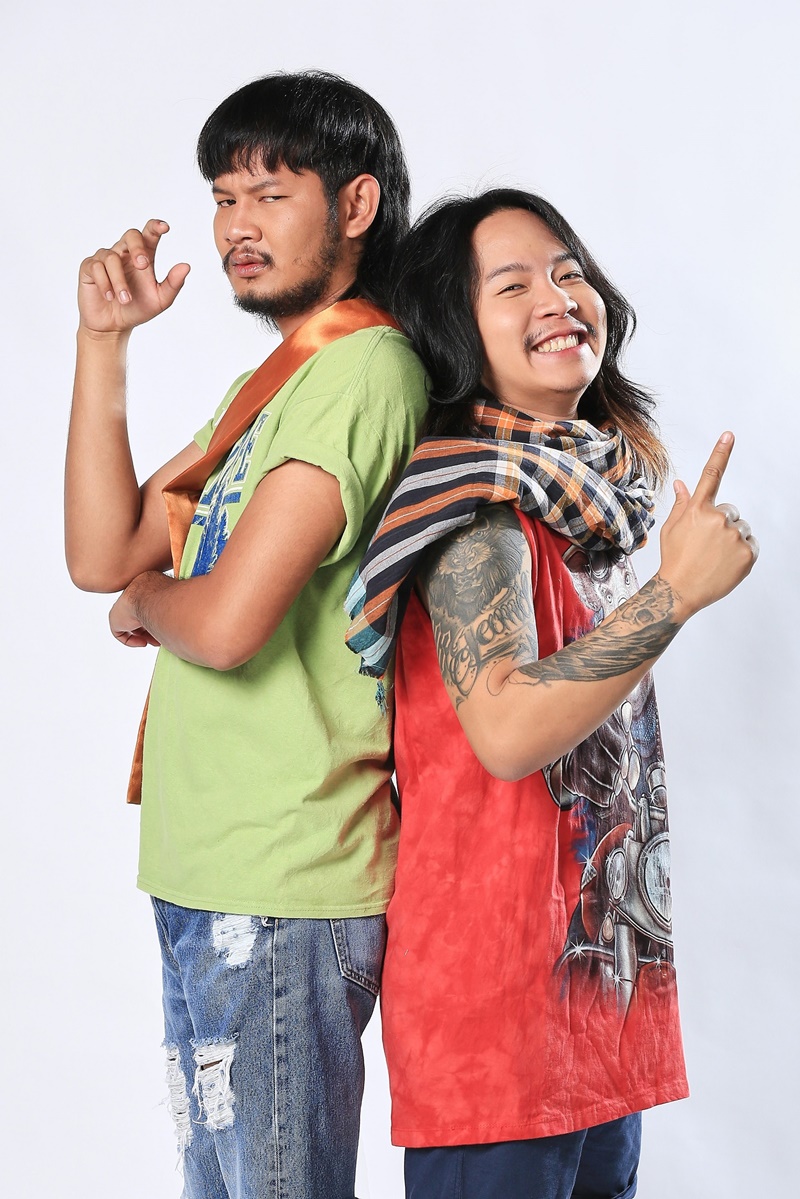 ไอ้หนุ่มรถไถ ด้งเด้ง ตาต้า