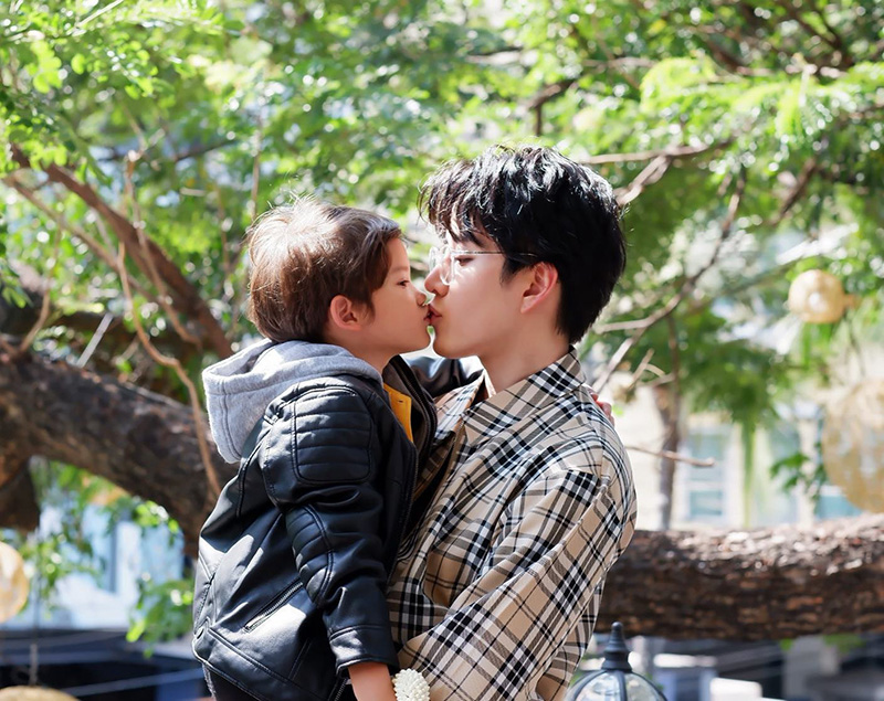 ไมค์ พิรัชต์ - น้องแม็กซ์เวลล์